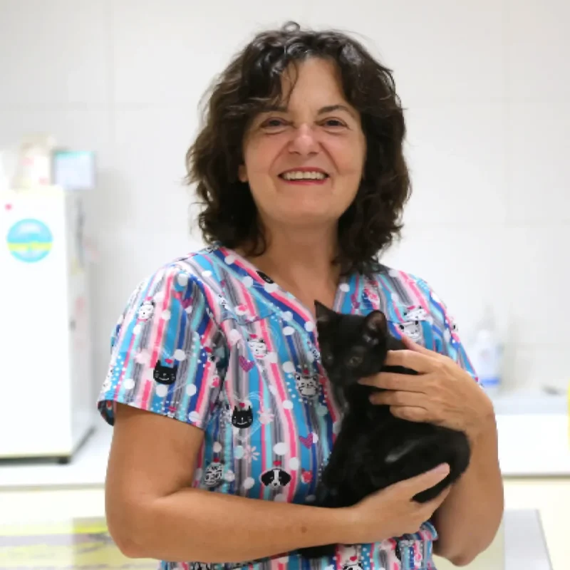 cvsonferrer-equipo-mascota7 Isabel Martorell, Veterinaria y Gerente de Clínica Veterinaria Son Ferrer